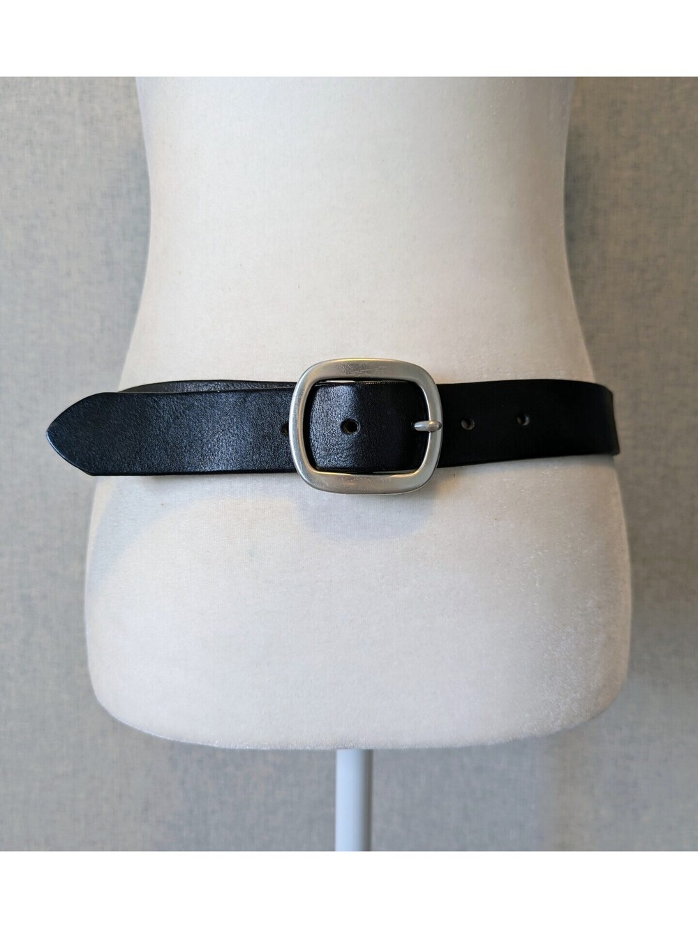 J.Crew Italian leather belt w/ rounded square buckle - Size M